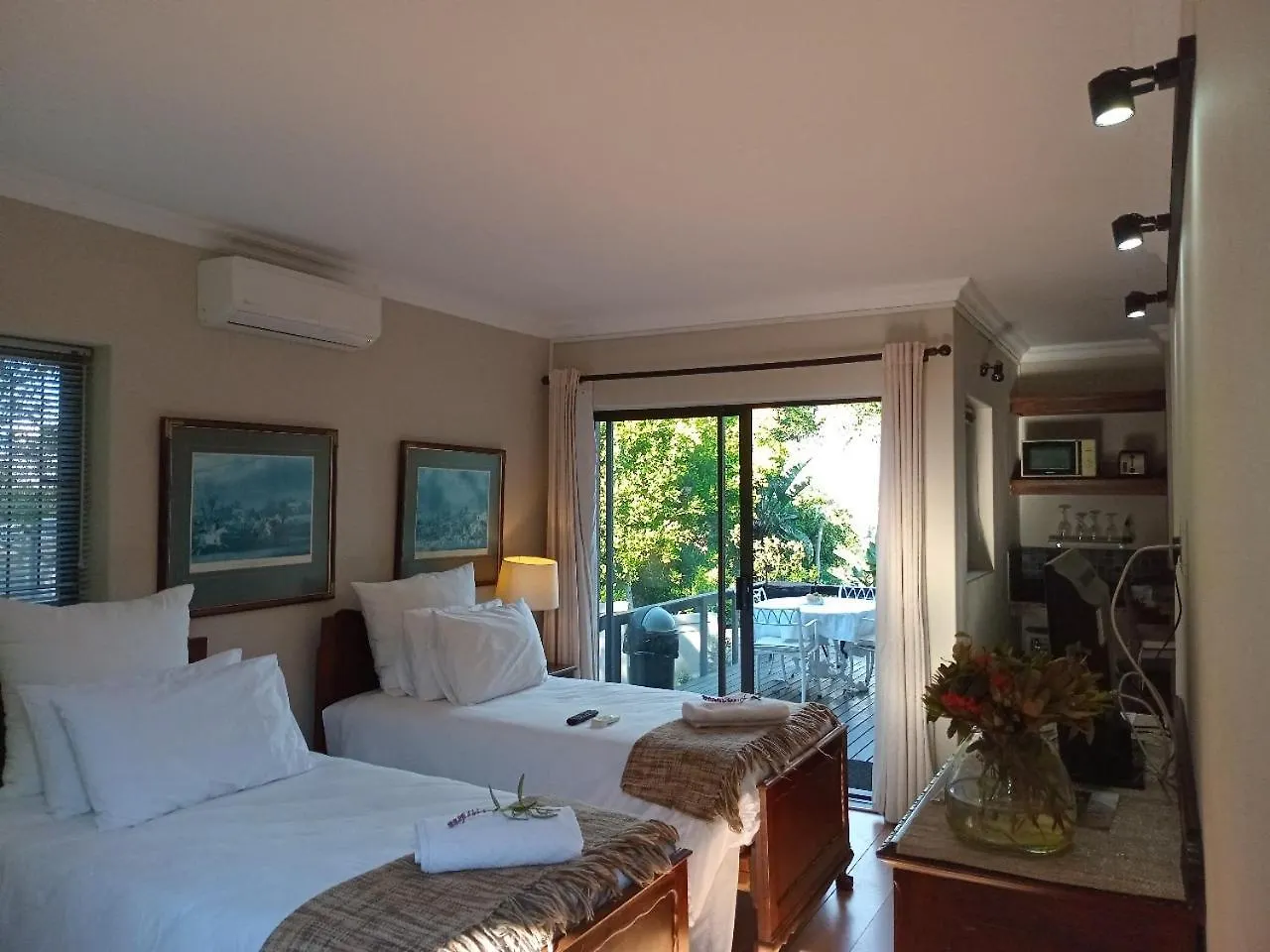 The Greens Guesthouse ベルビル