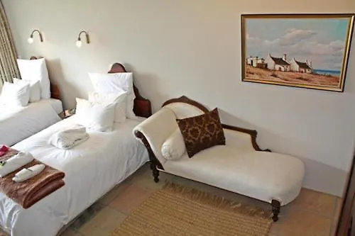 The Greens Guesthouse Bellville 4*,